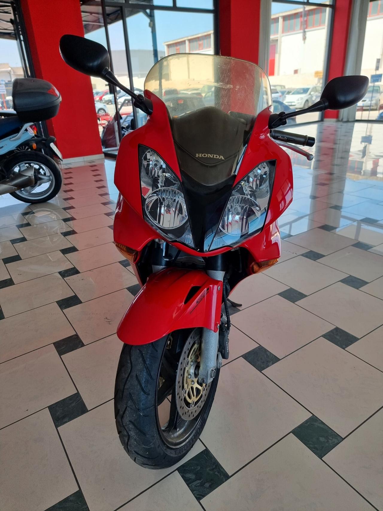Honda VFR 800 V-tech