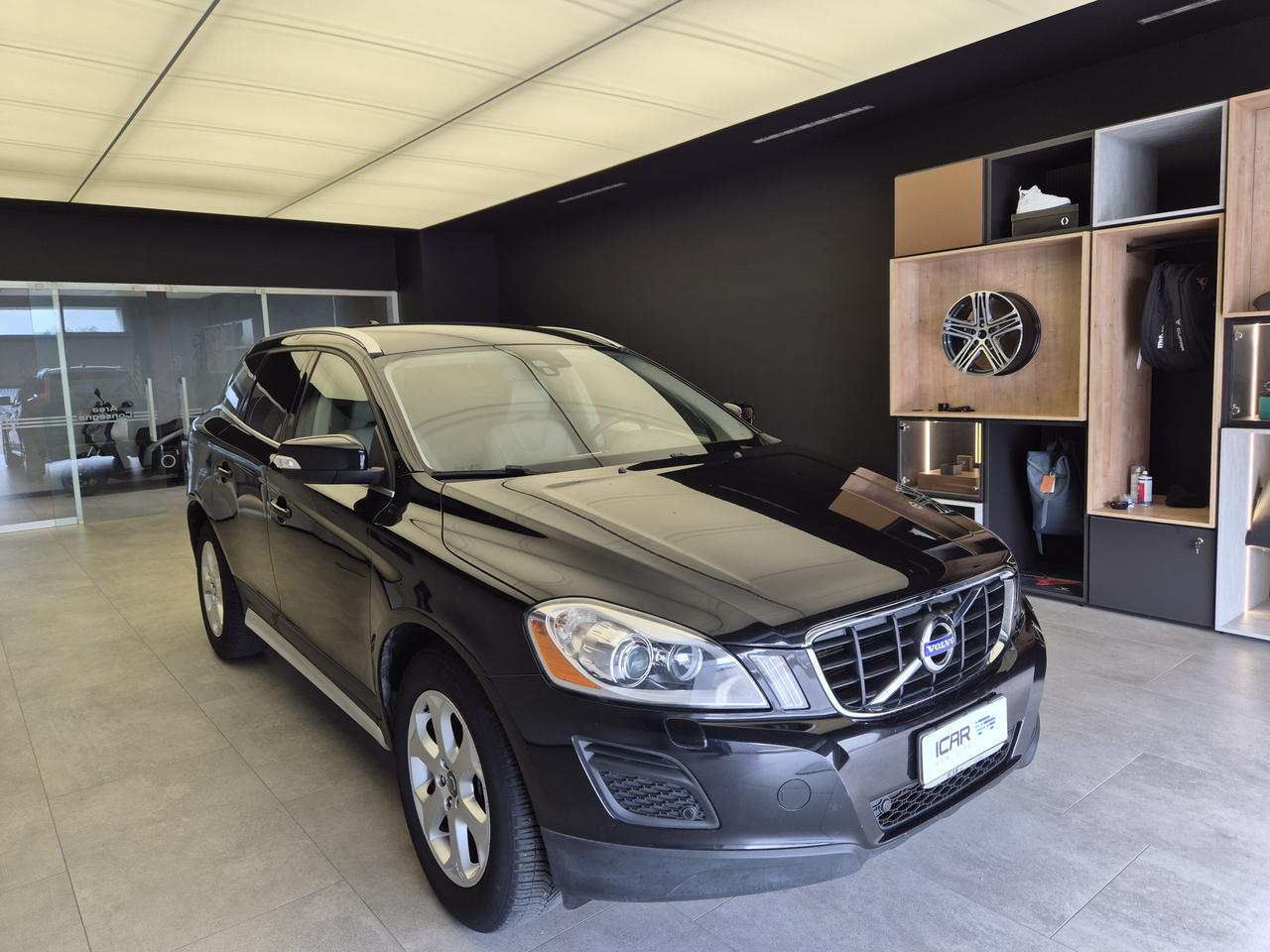 VOLVO XC60 2.4 d5 Summum awd 205cv