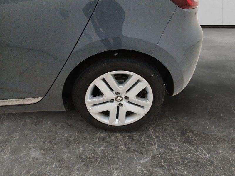 Renault Clio 1.6 E-Tech hybrid Intens 140cv auto my21