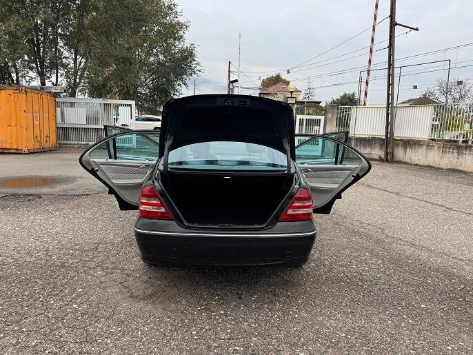 Mercedes-benz C 320 CDI cat Avantgarde AMG