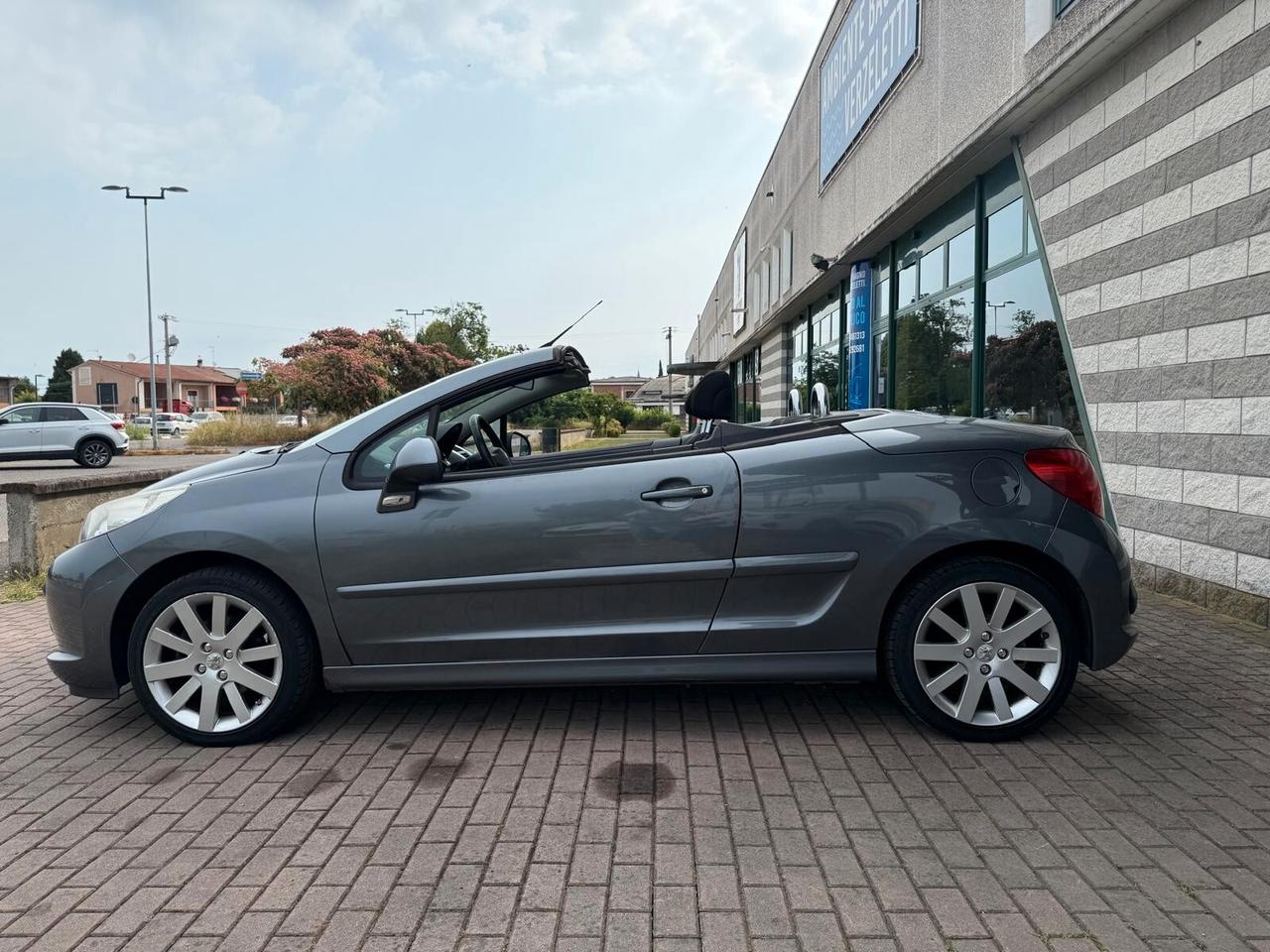 Peugeot 207 1.6 VTi 120CV CC Roland Garros
