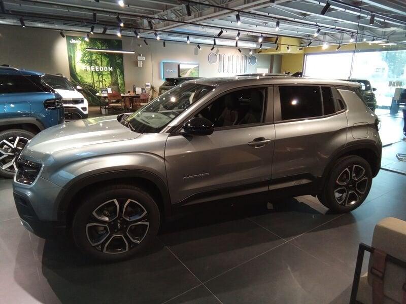 Jeep Avenger e-Hybrid 1.2 MHEV e-Hybrid Turbo Summit
