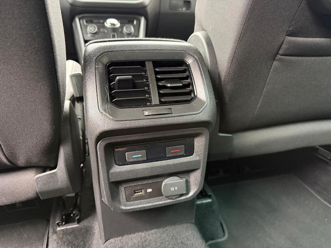 Volkswagen Tiguan 1400 BENZINA OK