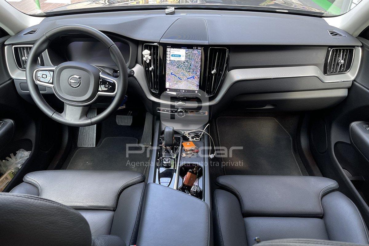 VOLVO XC60 B4 (d) AWD automatico Plus Bright