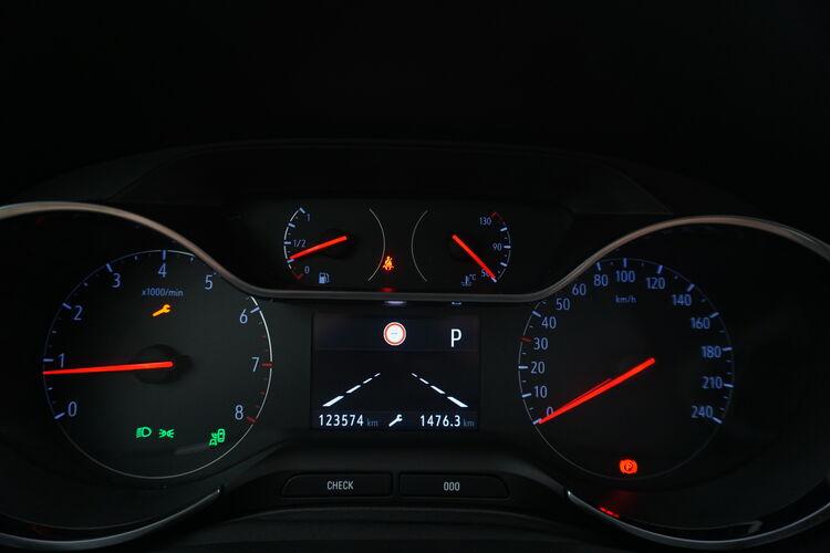 Opel Grandland Innovation AT8 BR851901 1.5 Diesel 131CV