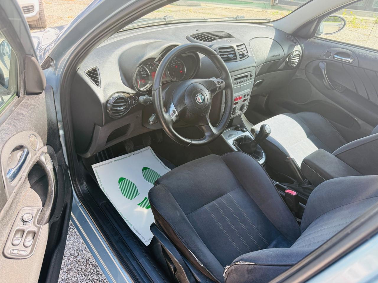Alfa Romeo 147 1.6 B/GPL 16V Distinctive