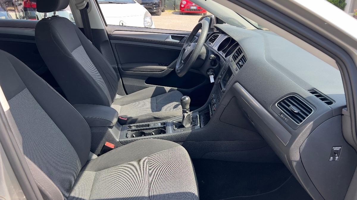 VOLKSWAGEN - Golf 1.6 tdi Trendline 90cv 5p E6