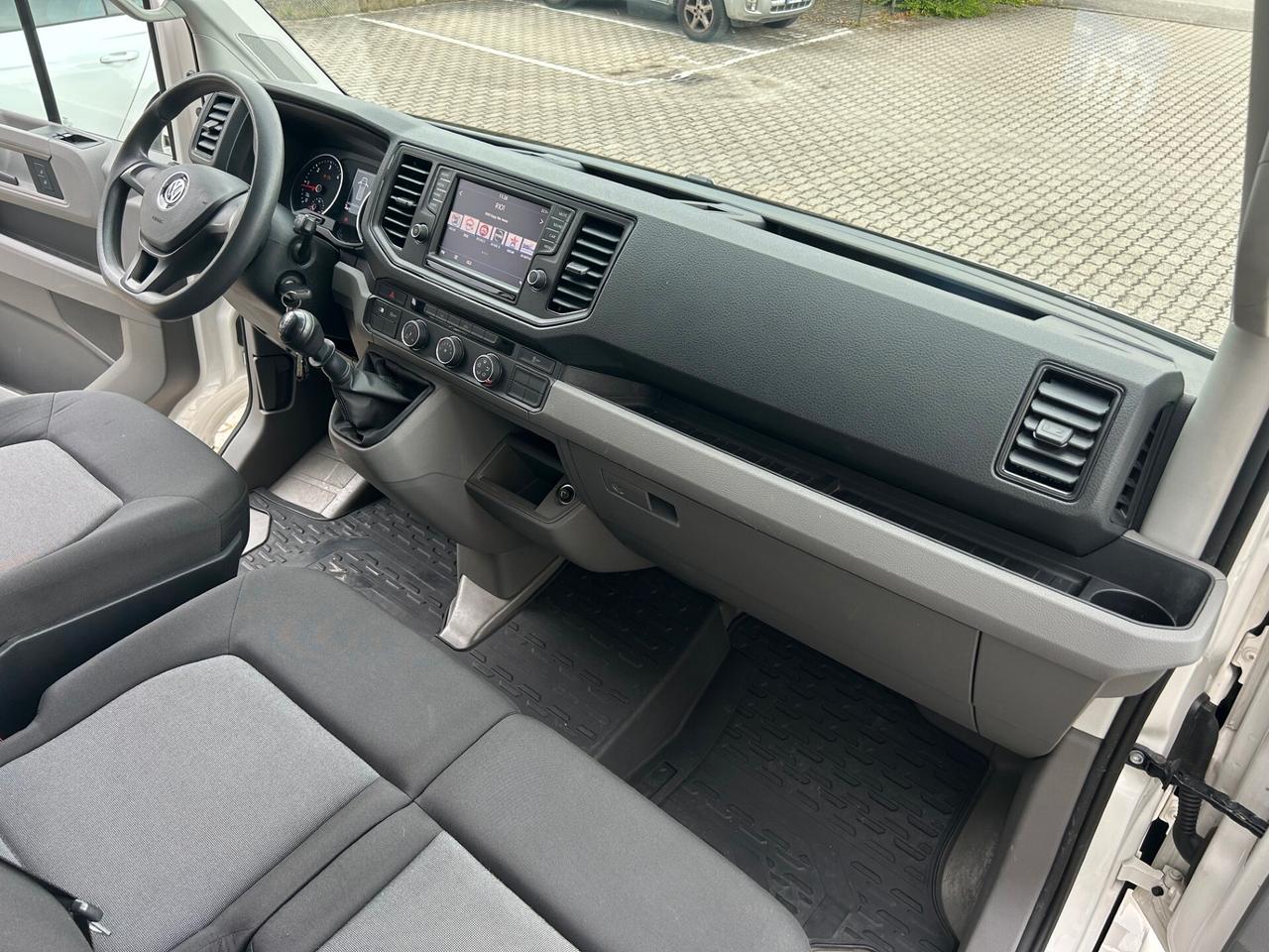 Volkswagen Crafter 35 2.0 TDI 140cv L3H3 PMTA Rampa di carico