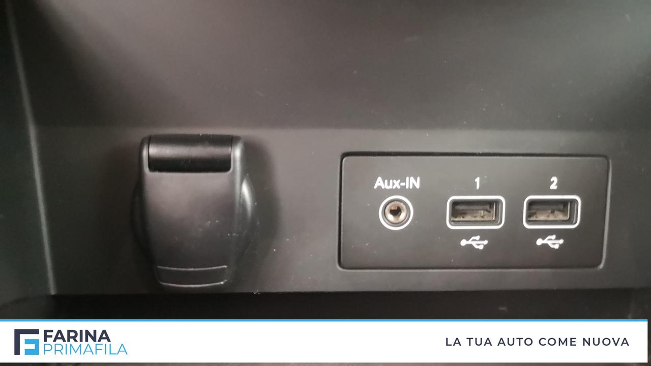 RENAULT Captur II 2019 - Captur 1.6 E-Tech hybrid Intens 145cv auto