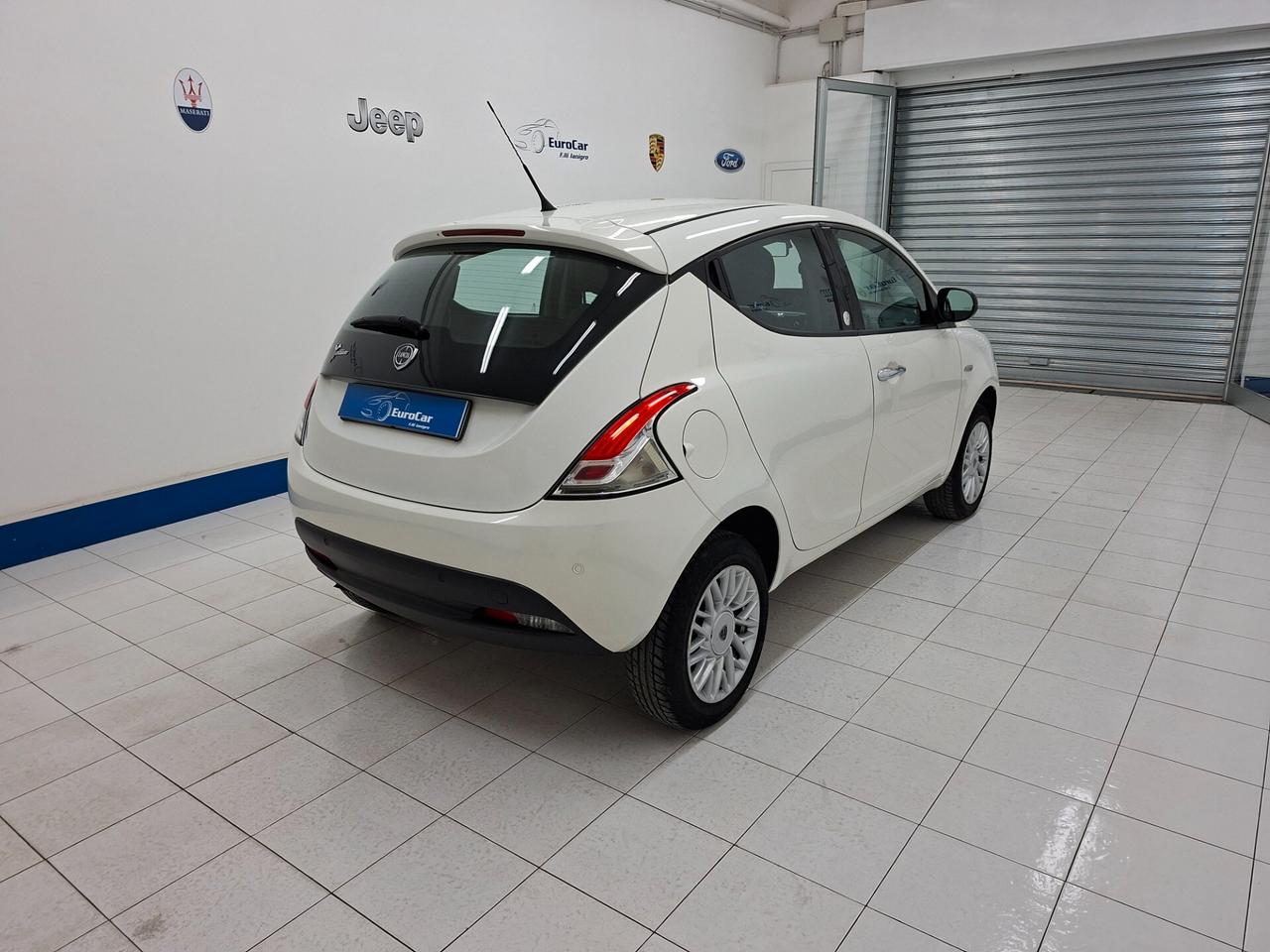 Lancia Ypsilon 0.9 TwinAir 85cv Ecochic Platinum