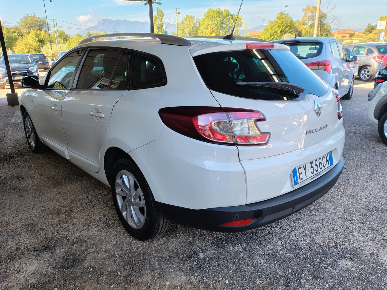 Renault Megane Mégane 1.5 dCi 110CV SporTour Wave Autocarro