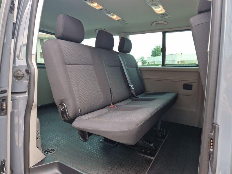 Volkswagen Caravelle 2.0 TDI DSG PC TRENDLINE 6 posti