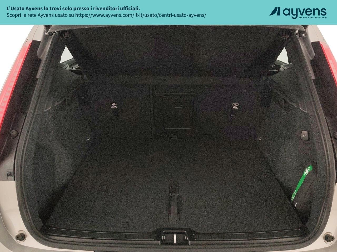 Volvo XC40 B3 automatico Plus Dark 163cv