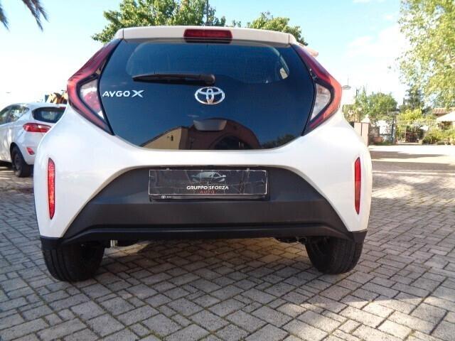 Toyota Aygo X 1.0 VVT-i 72 CV 5 porte Active S-CVT NO VINCOLO DI FINANZIAMENTO km 7000