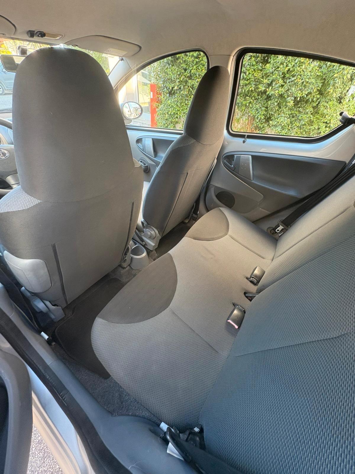 Toyota Aygo 5porte 1.0 68cv SOL CLIMA/RADIO