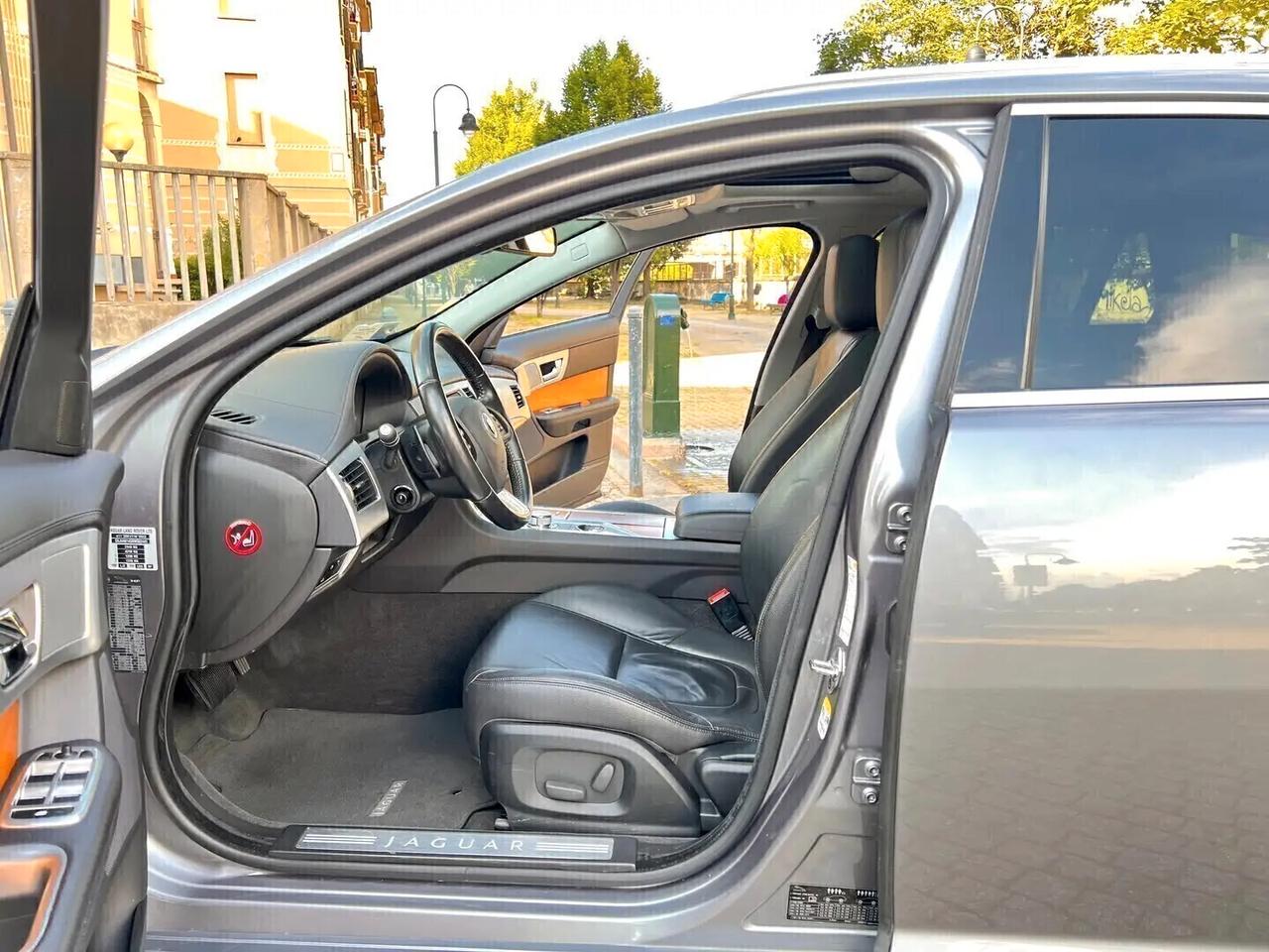 Jaguar XF Sportbrake 3.0 D V6 Premium Luxury