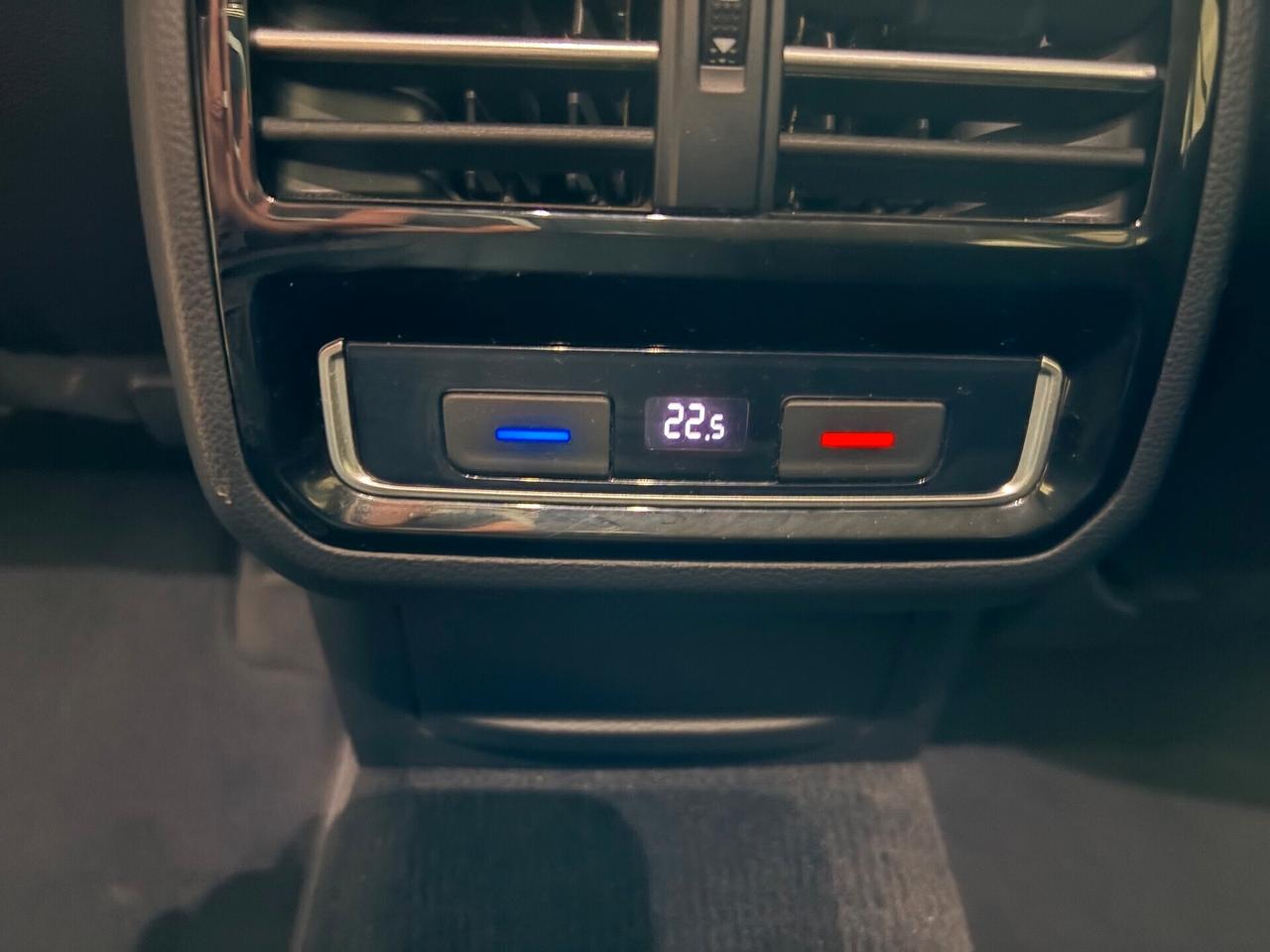 VOLKSWAGEN PASSAT VARIANT 2.0 TDI DSG EXECUTIVE