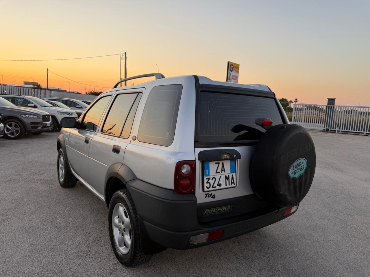 LAND ROVER FREELANDER 2.0 TD4 5 PORTE MY BMW