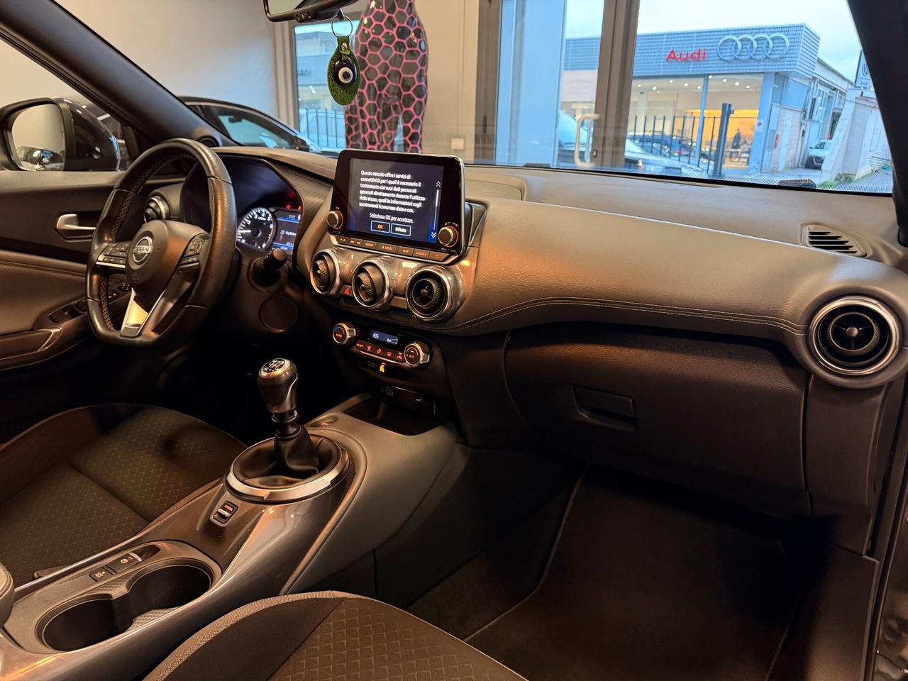 Nissan Juke 1.0 DIG-T 114 CV N-Connecta