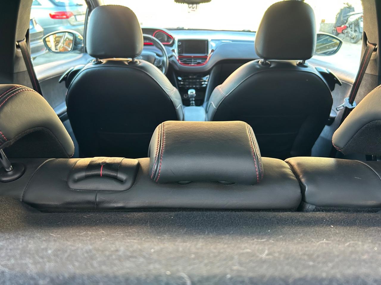 Peugeot 208 1.6 THP 200 CV 3 porte GTi