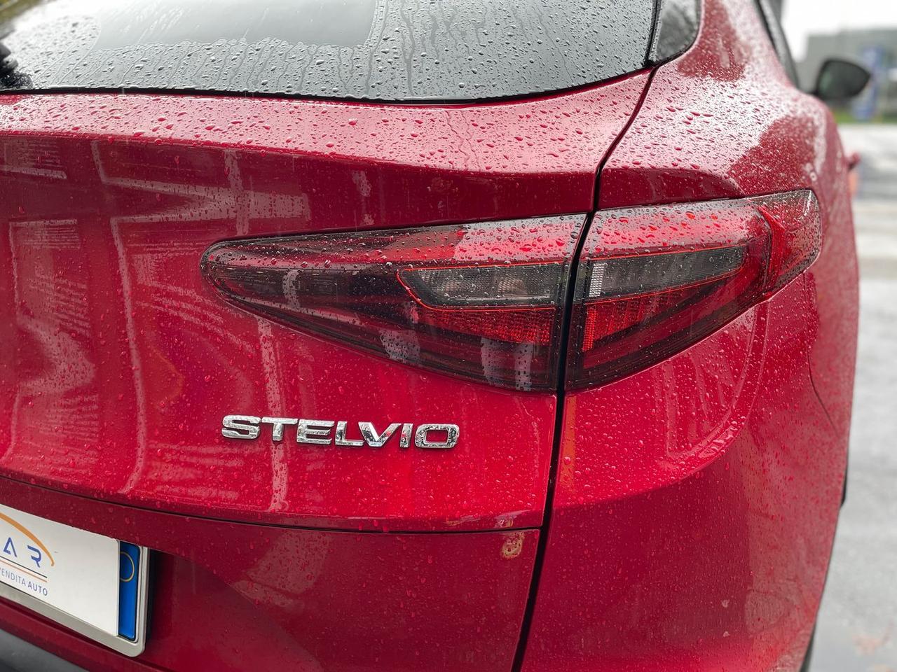 Alfa Romeo Stelvio Sport Tech 2.2