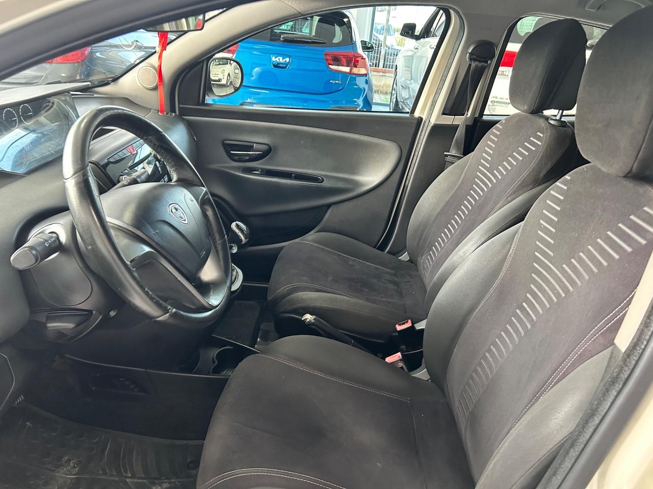 Lancia Ypsilon 1.2 GPL neopatentati 2012