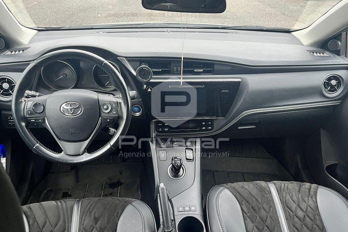 TOYOTA Auris Touring Sports 1.8 Hybrid Business
