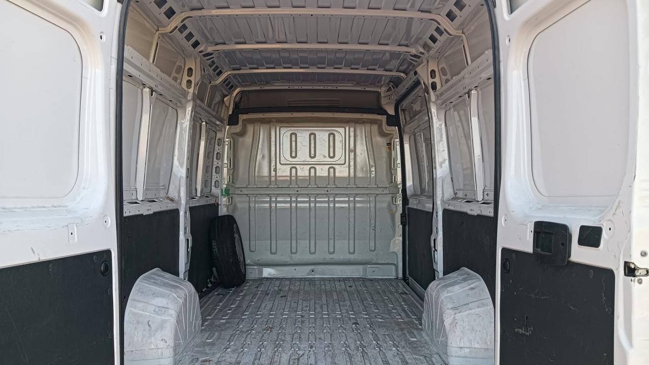 Peugeot Boxer 335 2.2 BlueHDi 140 S&S PLM-TA Furgone