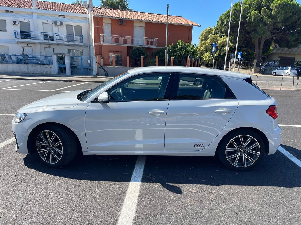 Audi A1 1.0 25 TFSI Admired #11605