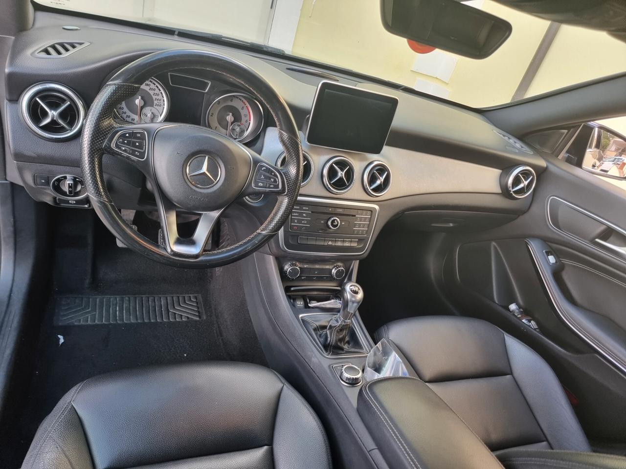 Mercedes-benz CLA 200 CLA 200 CDI Premium