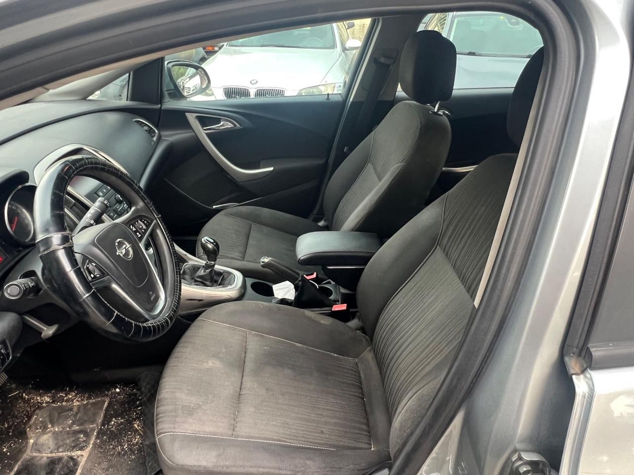Opel Astra 1.7 CDTI 110CV Sports Tourer Cosmo Fleet