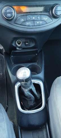 Toyota Yaris Yaris III 2015 5p 1.0 Lounge