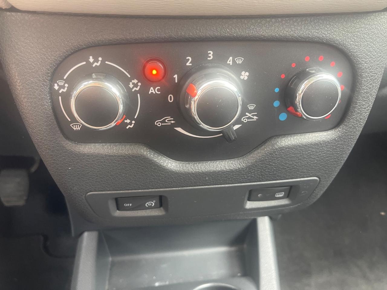 Dacia Lodgy Dacia Lodgy, euro 5b, anno 2013, 7 posti, 137.000 km!
