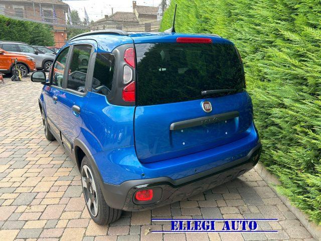 FIAT Pandina PROMO FIN. PANDINA CROSS 1.0 FireFly Hybrid KM0