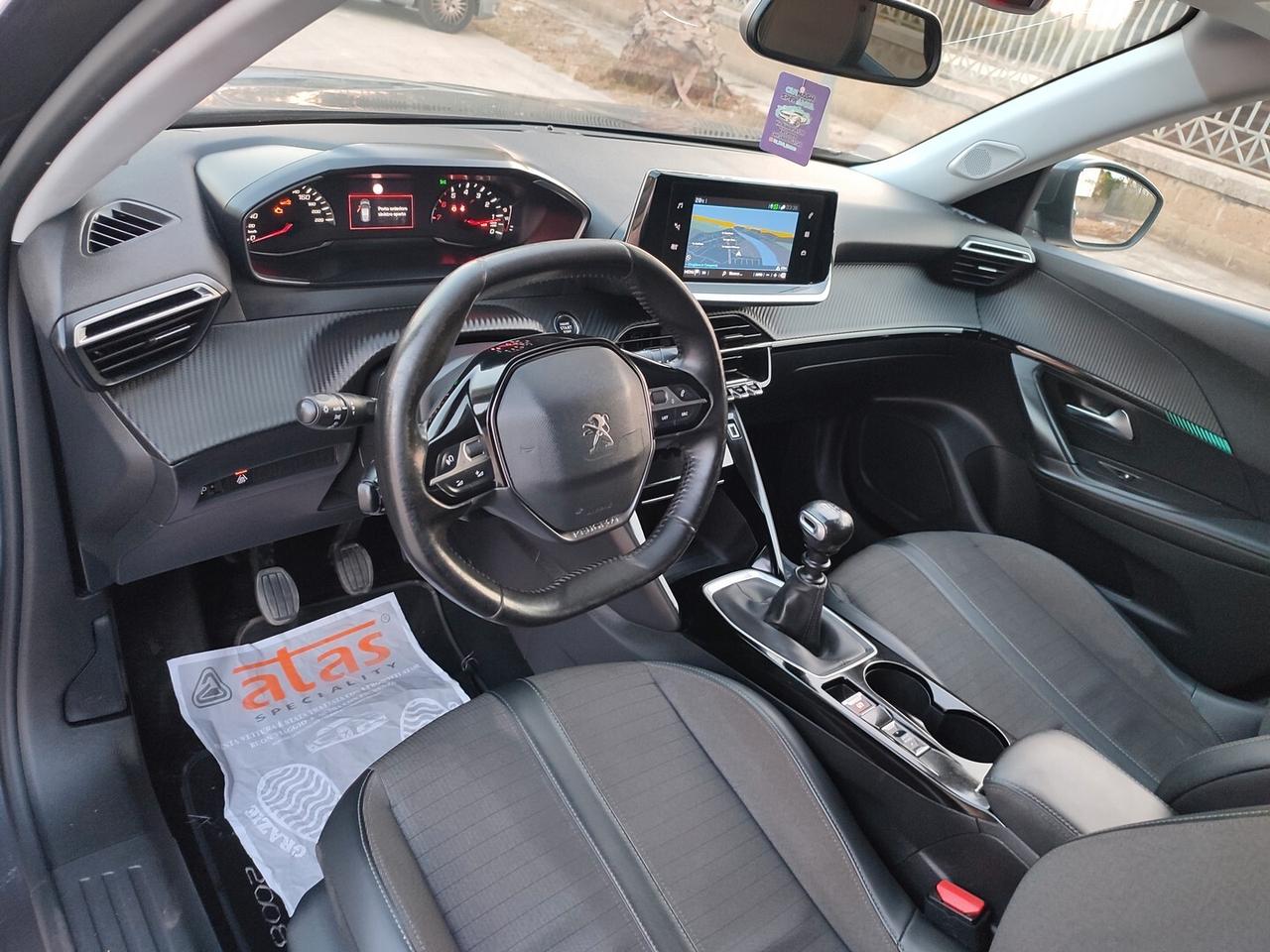 Peugeot 2008 ALLURE 1.2 BENZINA 100CV INTERNI PELLE NAVIGATORE