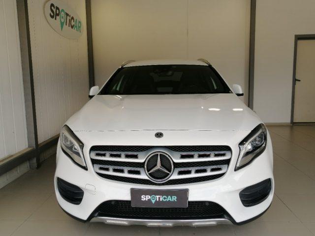 MERCEDES-BENZ GLA 200 d Automatic Premium