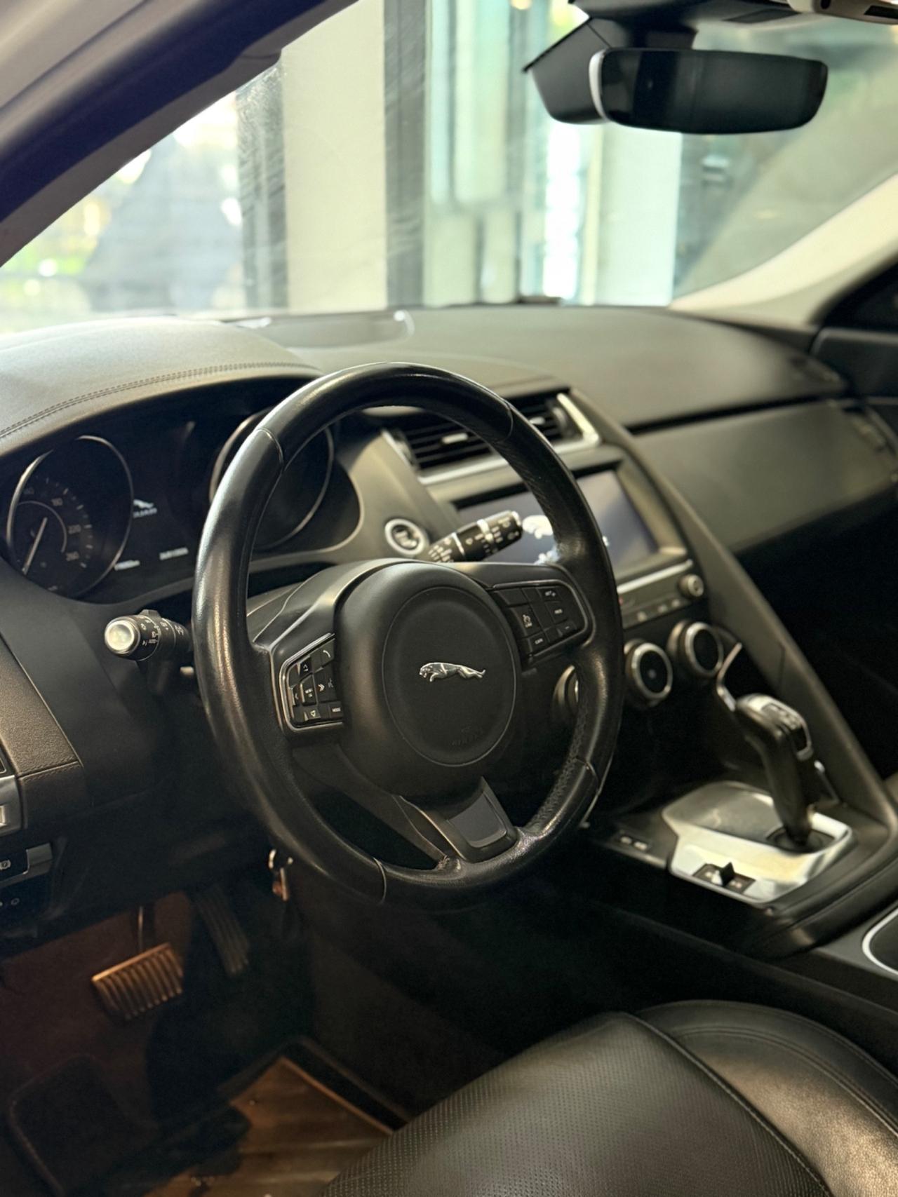 Jaguar E-Pace 2.0D 150 CV AWD aut. R-Dynamic S