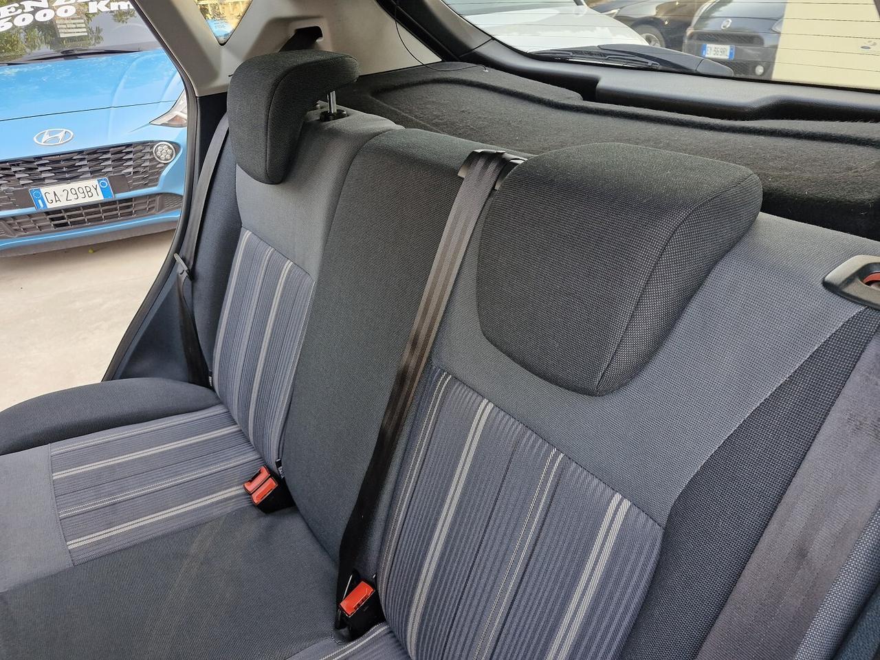 FORD FIESTA 1.4 BENZINA GPL CASA MADRE TITANIUM
