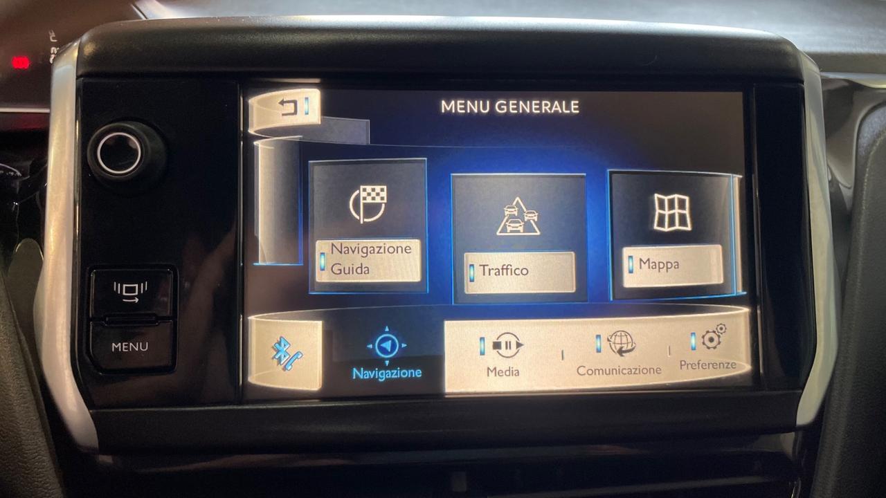 Peugeot 208 1.4 HDi 68 CV 5 porte Allure
