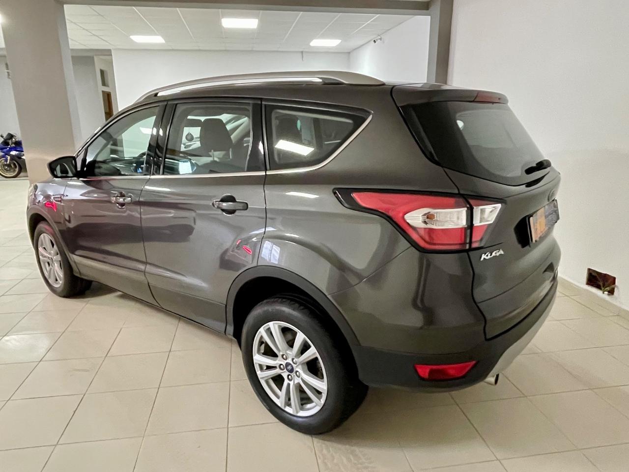 Ford Kuga 1.5 TDCI 120 CV S&S 2WD Titanium