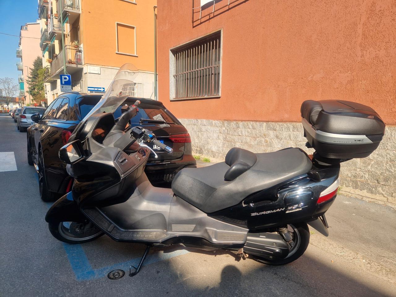 Suzuki Burgman 650 Executive solo 32000km tutti tagliandi