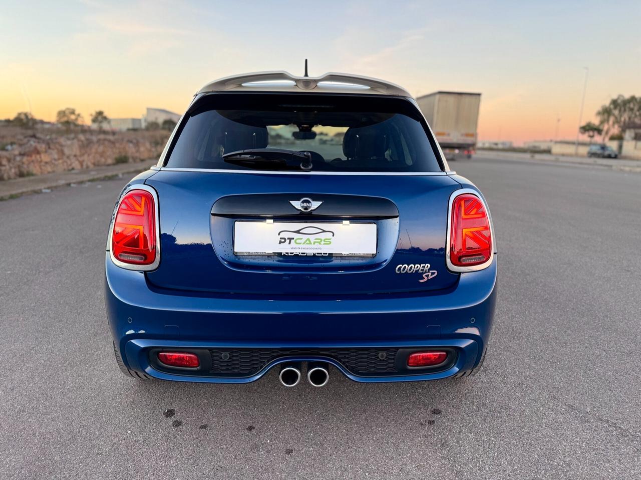 Mini Cooper SD 5 porte Tetto*Auto*Led