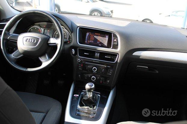 Audi Q5 2.0 tdi 150cv fari bixeno