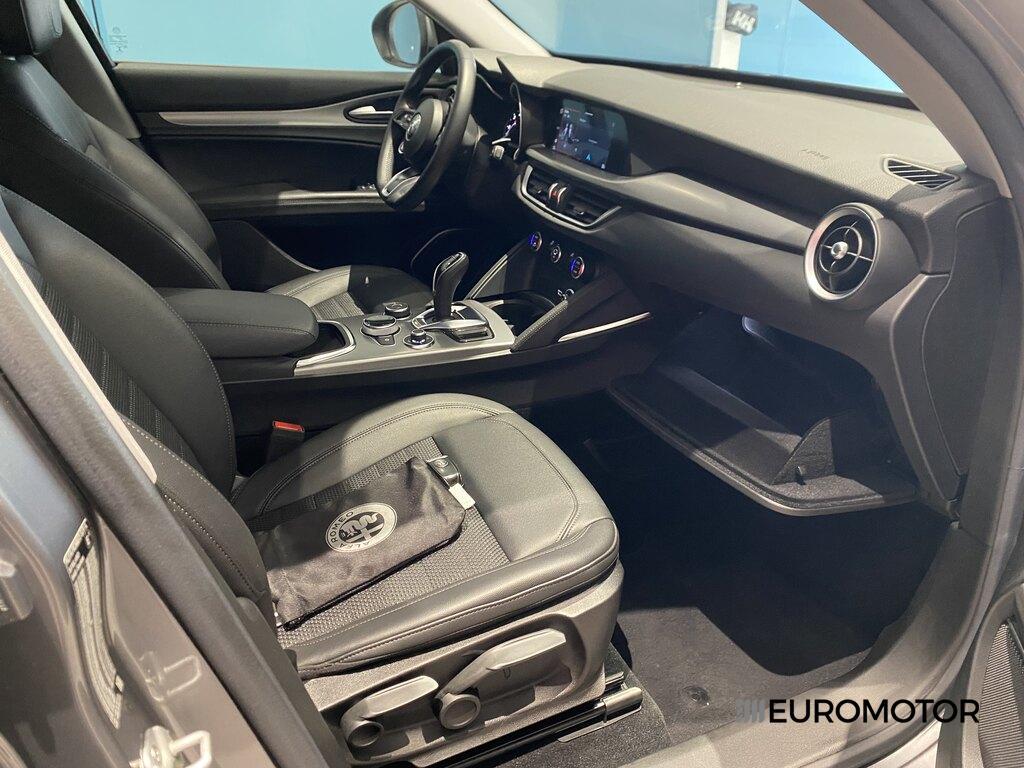 Alfa Romeo Stelvio 2.2 Turbo Sprint RWD AT8