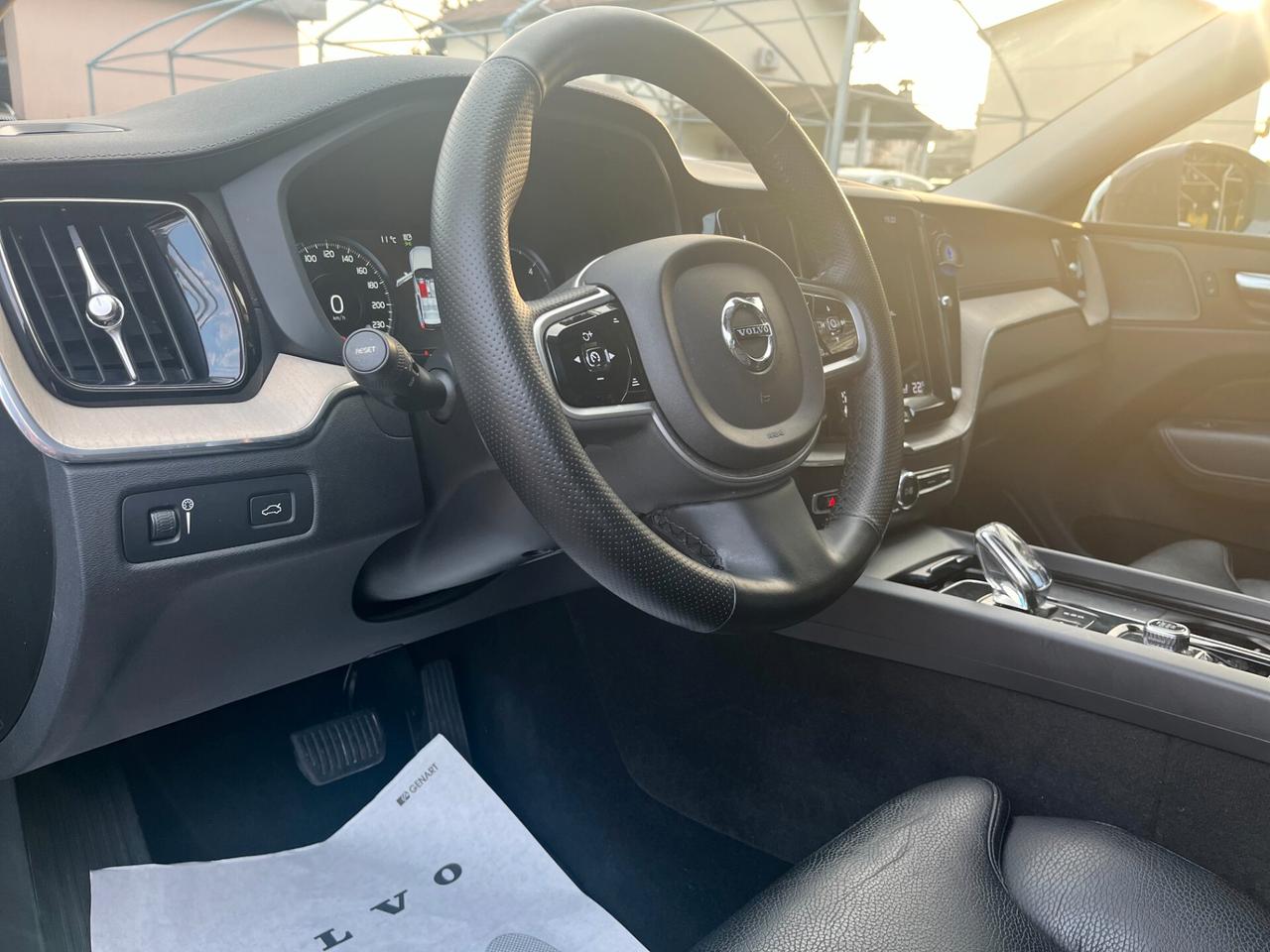 Volvo XC 60 XC60 B4 (d) AWD Geartronic Momentum Pro