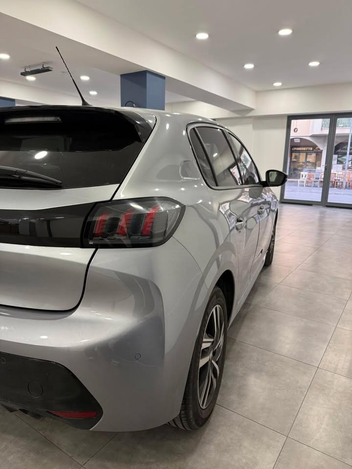 Peugeot 208 PureTech 1.2 Stop&Start 5 porte Allure