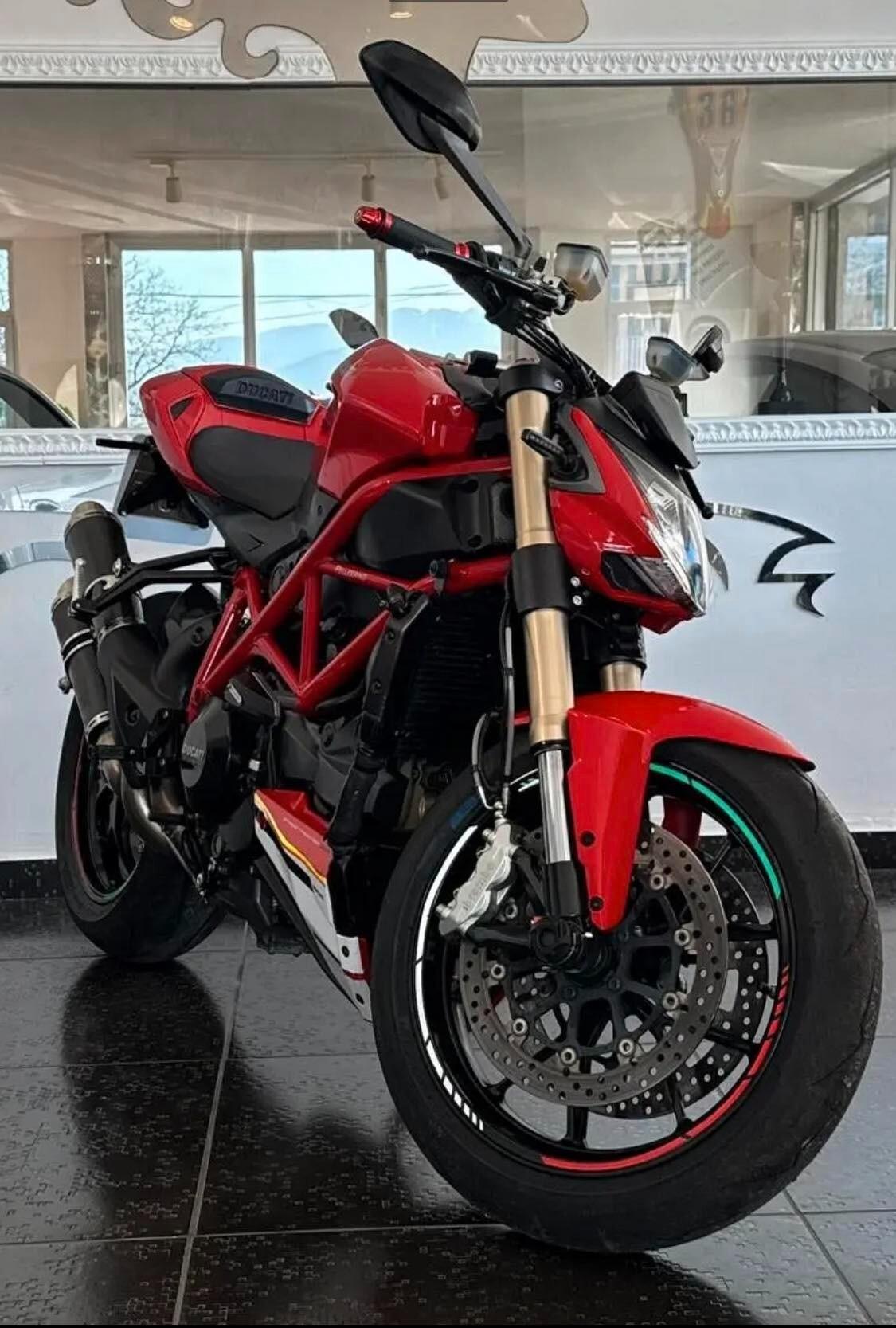 Ducati Streetfighter 848 ACCETTO PERMUTE 3336121884