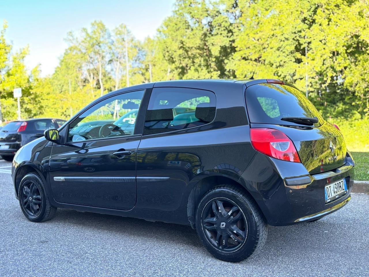 Renault Clio 1.2 16V 3 porte