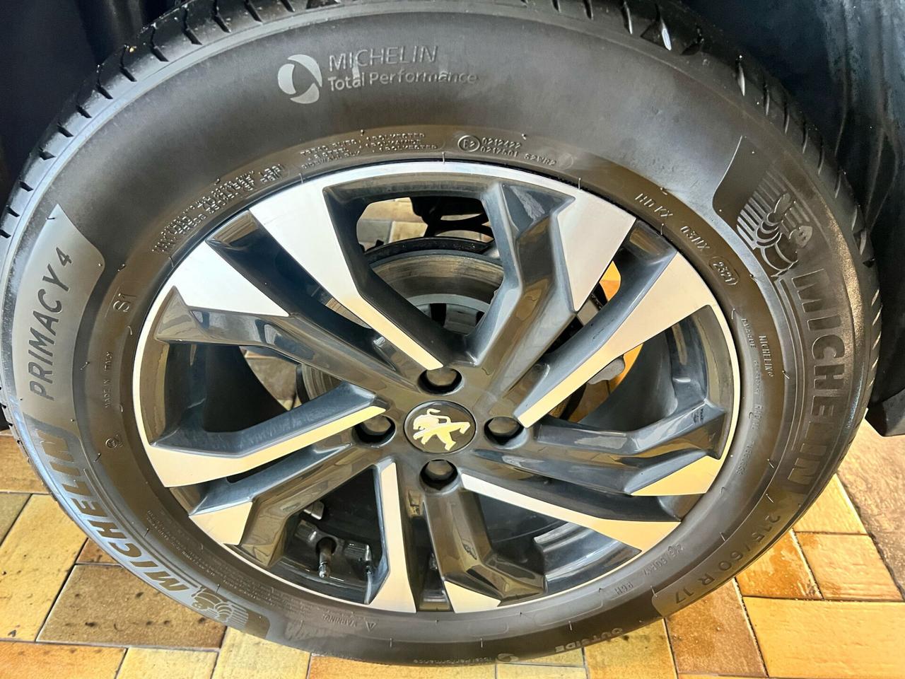 Peugeot 2008 1.5 DCI 130 CV Allure Pack 2021