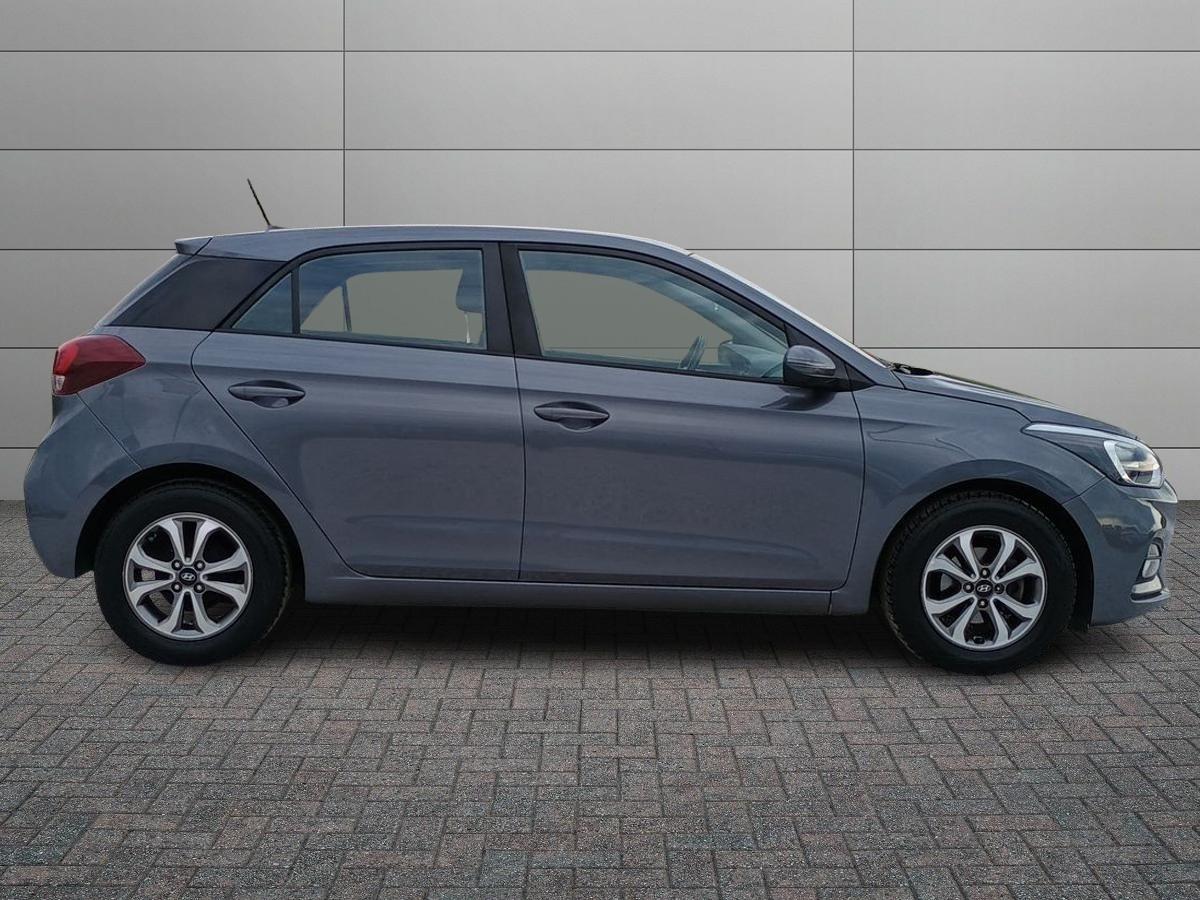 HYUNDAI i20 II 2018 - i20 1.2 mpi Connectline 75cv 5p